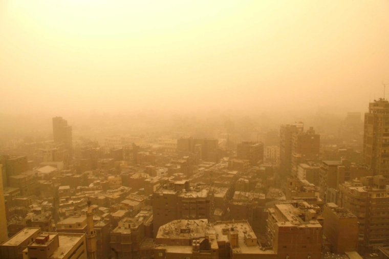 Cairo is seen during a sandstorm, in this general view taken February 11, 2015. REUTERS/Asmaa Waguih  (EGYPT - Tags: ENVIRONMENT CITYSCAPE TPX IMAGES OF THE DAY)